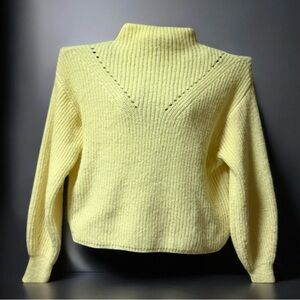 Me Ami ~ Sweater ~ Women’s ~ Medium ~ Light Yellow ~ Pullover